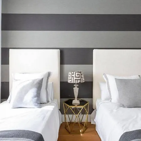 Beautiful Up To 6 Guests - *