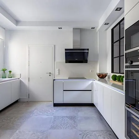 Beautiful Up To 6 Guests -